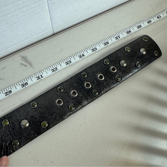 Steve Madden Black Leather Studded Grommet Punk Rock Grunge Y2K Belt Size M - Picture 6 of 11